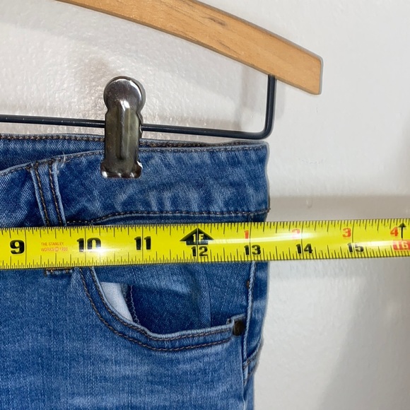 🌟Celebrity Pink skinny jeans! - Picture 6 of 9